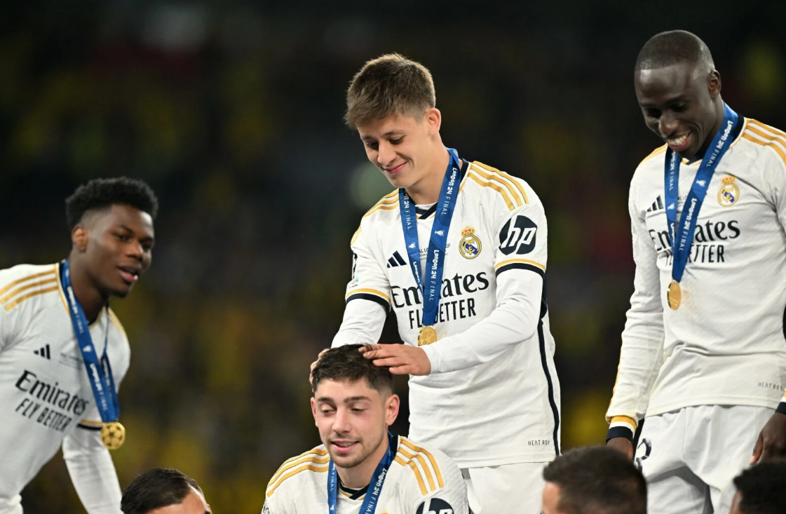 Real Madrid divulga número da camisa de Kylian Mbappé