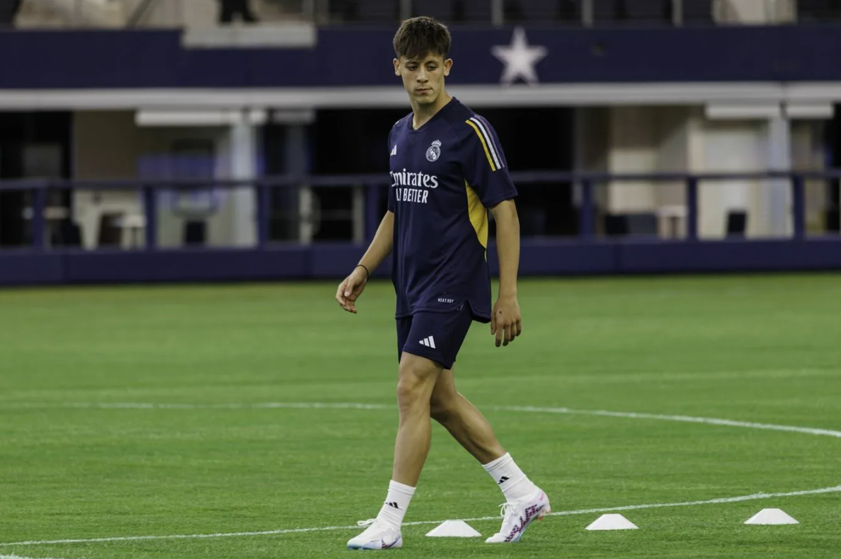 Guler sobre o apoio de Ancelotti antes da partida
