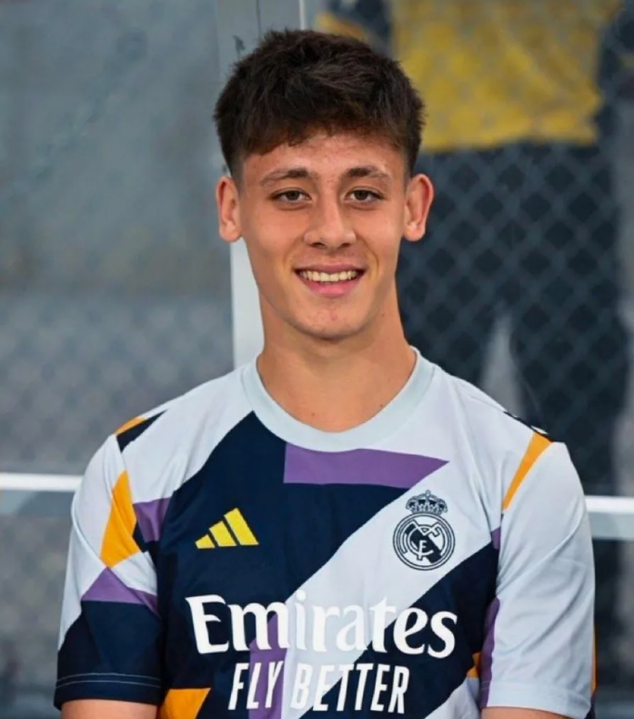 Técnico turco sobre Guler no Real Madrid