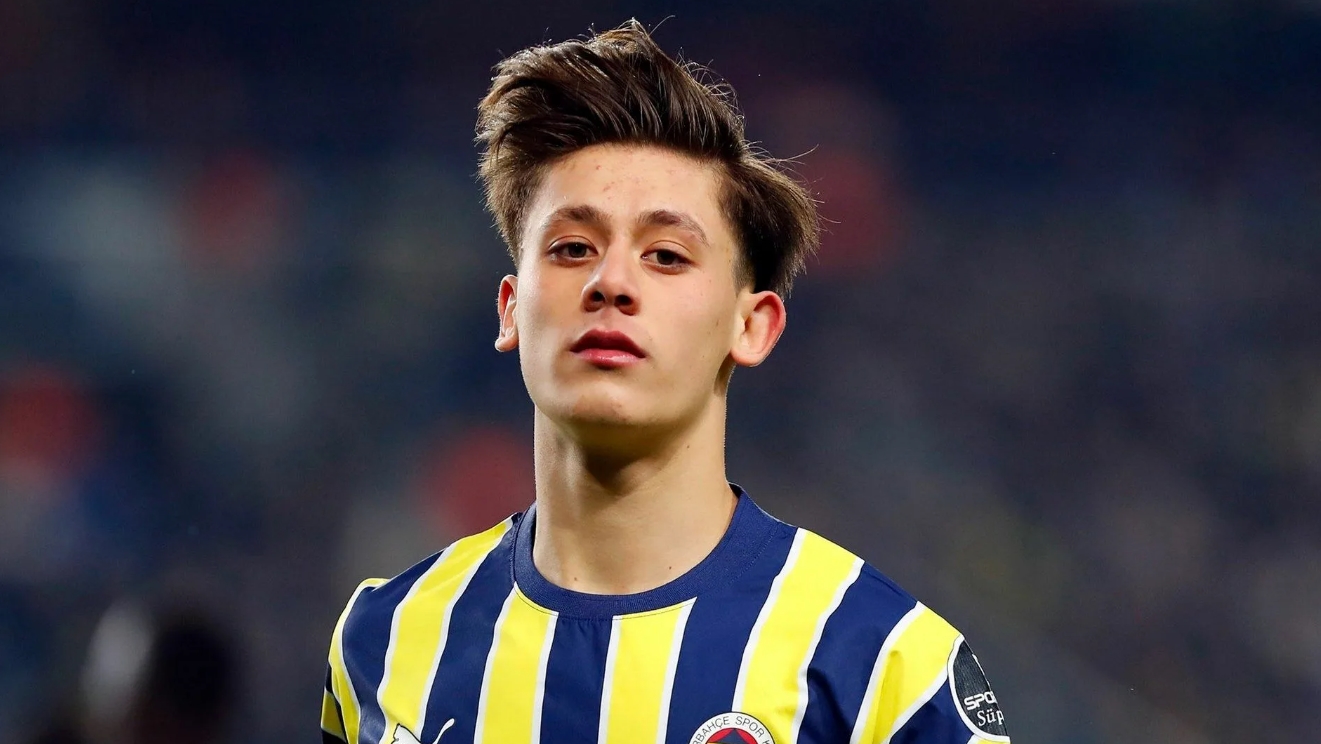 Arda Güler no Real Madrid Como Xabi Alonso transformou o talento turco na nova estrela do meio-campo